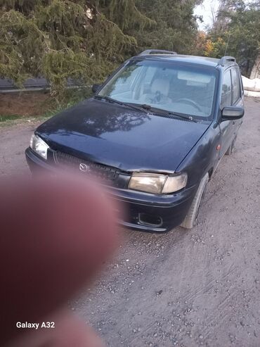 авто фура: Mazda Demio: 1998 г., 1.5 л, Механика, Газ, Хетчбек