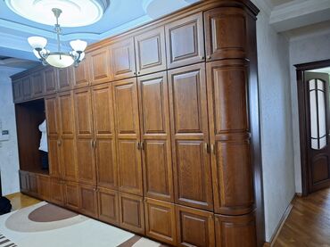 Dolablar: Açılan, 6 qapı Düz dolab, Qarderob, paltar dolabı