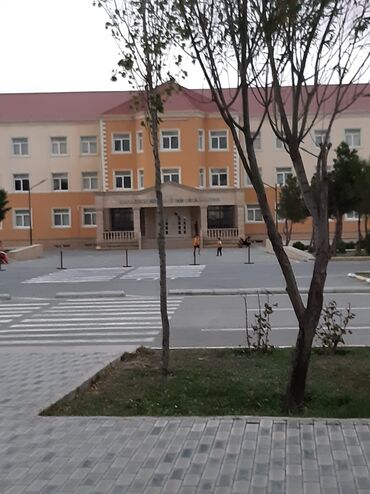 Uzunmüddətli kirayə mənzillər: Qurtulus 2 de, 3 mertebelerde, Hedef lisseyi ve 5 sayli mektebin — 3