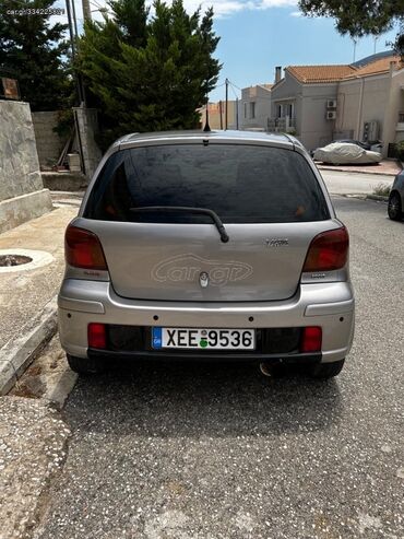 Toyota: Toyota Yaris: 1.5 l. | 2004 έ. Χάτσμπακ — 3