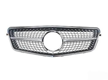 DIAMOND GRIL MASKA RESETKA MERCEDES E W212 (3) | DIAMOND Grill maska