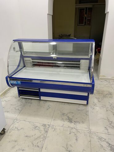 isdenmis soyuducular: Vitrin soyuducu 350 Azn. Ideal veziyyetde. Olchu bilinmir. Unvan