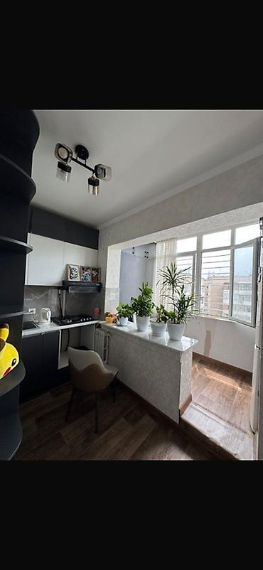 105 серия 3 комнатная: 1 комната, 33 м², Аламединский рынок / базар 105 серия, 9 этаж, Дизайнерский ремонт — 2