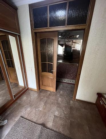 Долгосрочная аренда домов: 350 м², 6 комнат и более, БГУ — 23