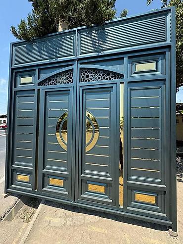 Откатные ворота: Металлические ворота с декоративной отделкой. Подходят для установки — 30