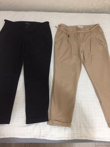 верхняя одежда женская: Джинсы и брюки, цвет - Бежевый, Б/у