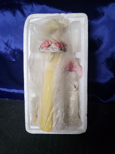 Figure: Figura, bоја - Šareno, Novo — 7