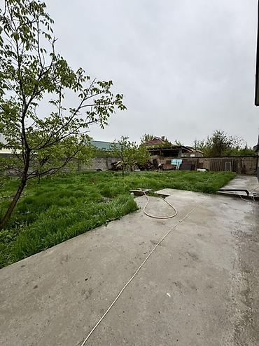 Продажа коттеджей и домов: 🏡 Срочная продажа 2-этажного дома в ж/м Ак-Орго, Бишкек! ✨ 177 м² | 5 — 13