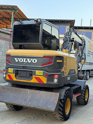 водный матор: Экскаватор, Volvo, 2018 г., Колесный — 1