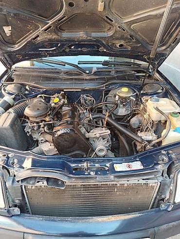 a4 b7: Audi 100: 1992 г., 2 л, Механика, Бензин, Седан — 8