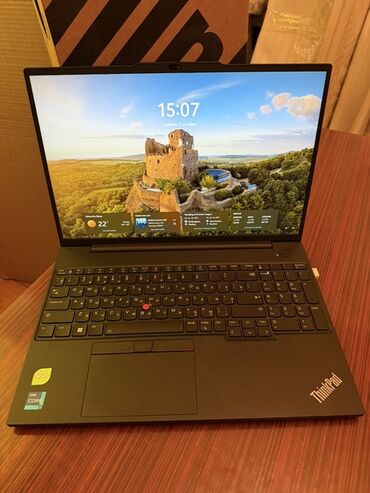 Lenovo: Lenovo ThinkPad noutbuku - Model xətti: ThinkPad (qutusu ilə) - — 3