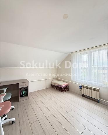 Продажа коттеджей и домов: 🏠Продается дом в с. Сокулук 🟡 Комнаты: 6 🟡 Участок: 19 соток 🟡 — 16