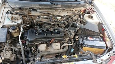 Унаа: Nissan Sunny: 2001 г., 1.6 л, Кол менен иштөөчү, Бензин, Седан — 2