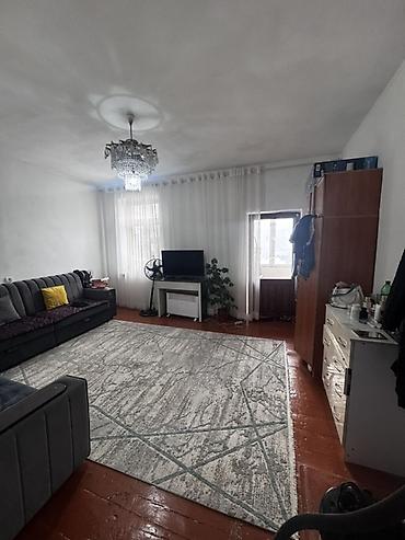 70000: 2 комнаты, 56 м², Пишпек Сталинка, 2 этаж, Косметический ремонт — 2