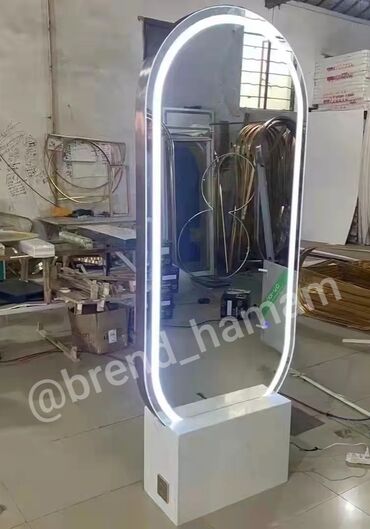 Güzgülər: Güzgü Döşəmə üstü, Oval