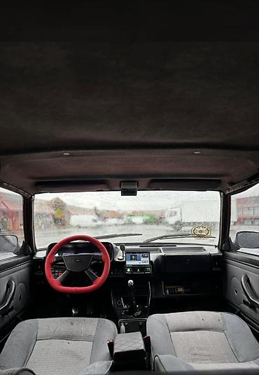 maybach disk: Model: Tofaş Şahin (qırmızı sedan) Xüsusiyyətlər: - Kuzov: 4 qapılı — 1
