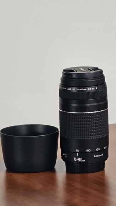 лос компьютер: Продаю объектив Canon 75-300 мм, 1.5м/4.9фт, состояние идеальное