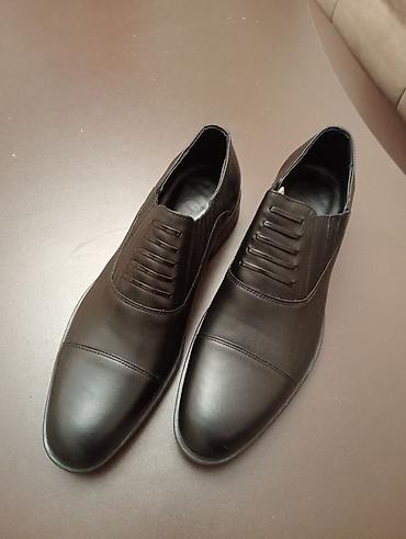 Ayaqqabılar: Klassik kişi ayaqqabısı – qara rəng, kap-toe dizayn - Model: slip-on — 1