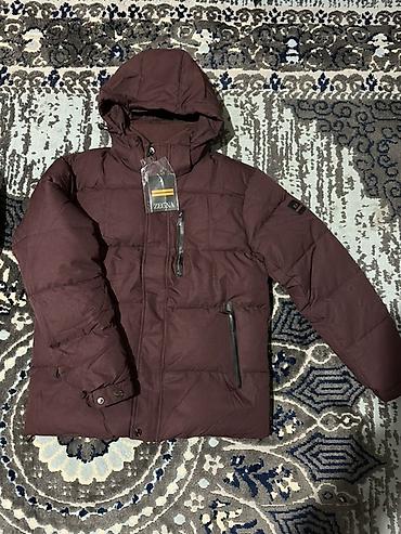 кызыл бирдик: Мужская зимняя пуховая куртка Z Zegna, цвет бордовый. Особенности: - — 1