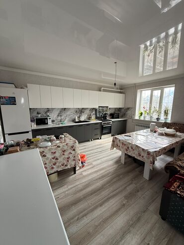 Продажа домов: Дом, 180 м², 3 комнаты, Агентство недвижимости at lalafo.kg — 3 Продажа домов: Дом, 180 м², 3 комнаты, Агентство недвижимости — 3