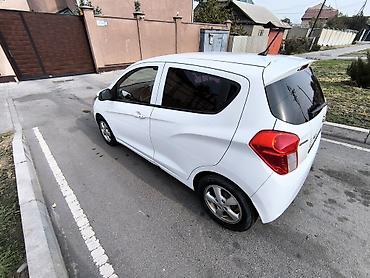 morning spark: Chevrolet Spark: 2020 г., 1 л, Вариатор, Бензин, Хэтчбэк — 7