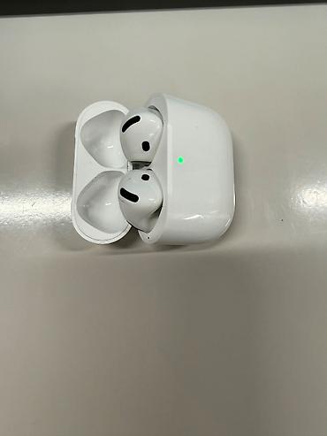 airpods: İşlənmiş Simsiz (Bluetooth) Qulaqcıqlar, Apple, rəng - Ağ — 1