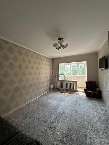4 бөлмө, 79 м², Восток-5 мкр 105-серия, 4 кабат lalafo.kg да 4 бөлмө, 79 м², Восток-5 мкр 105-серия, 4 кабат