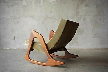 Кресло-качалка в стиле mid-century modern. - Основание: массив дерева