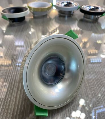 Spot lampalar: Lampası dəyişən 200-dən artıq spot çeşitlərimiz var. Həm metal -da lalafo.az — 16 Spot lampalar: Lampası dəyişən 200-dən artıq spot çeşitlərimiz var. Həm metal — 16