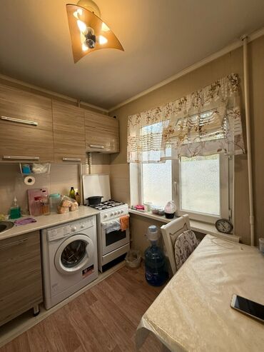 номера в иссык куле: 2 комнаты, 43 м², 104 серия, 3 этаж, Косметический ремонт