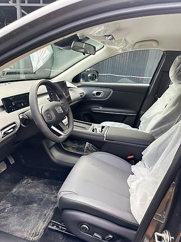 hongqi ehs9: Changan Qiyuan Q05: 2026 г., Электромобиль, Кроссовер — 7