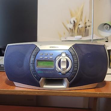 Другая аудиотехника: МАЙФУН, бумбокс SAMSUNG RCD-695, в хорошем состоянии, радио и CD плеер — 1