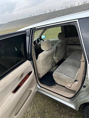 Toyota: Toyota Gaia: 2002 г., 2 л, Автомат, Бензин, Минивэн — 8