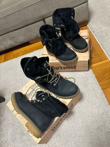 tn patike 3: Ankle boots, Dr. Martens, 39