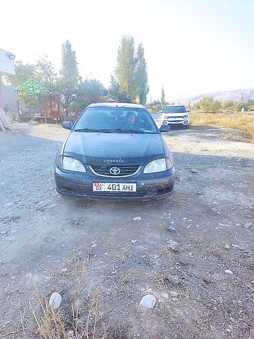 сокулуе: Toyota Avensis: 2002 г., 1.8 л, Кол менен иштөөчү, Бензин, Лифтбек — 9