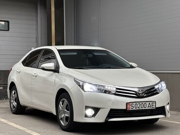 Toyota: Toyota Corolla: 2013 г., 1.6 л, Механика, Бензин, Седан