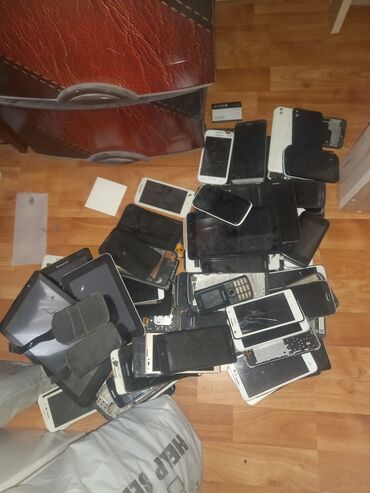 Zapcast telefonlar,nəyi işləyib işləmədiyni bilmirəm!Qiymət razılaşma