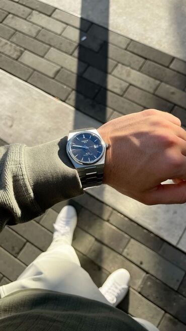 продаю спортивную сумку: Tissot PRX Powermatic 80 — культовые швейцарские часы с