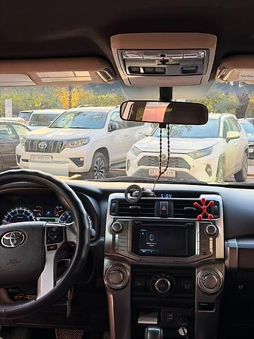 2 4 д: Toyota 4Runner: 2016 г., 4 л, Автомат, Бензин, Внедорожник — 5