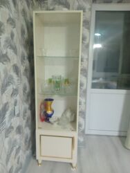 вешалка для одежды из дерева: Şüşəli dolab vitrini