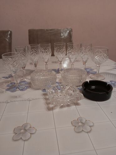 Qədəhlər: Qədəhlər, Xrustal — 1