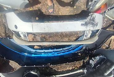 mopar akumulatori: PREDNJI BRANIK OSTECEN 3 ZA ŠKODA FABIA | skoda fabia prednji branik — 2