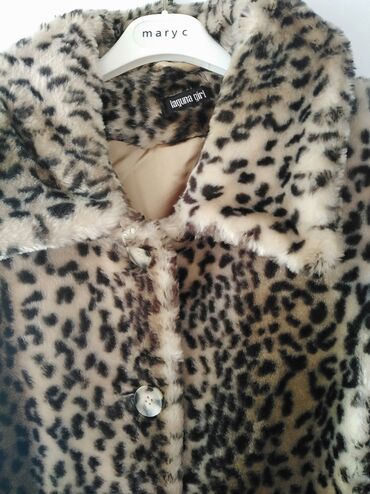 reserved jakne: S (EU 36), M (EU 38), With lining, Faux fur