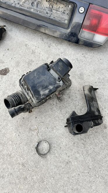 Другие детали кузова: Разбор Mazda 626 GE (седан/хэтчбек, 1996 г). В наличии оригинальные — 4