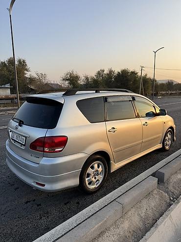 Продажа авто: Toyota Ipsum: 2002 г., 2.4 л, Автомат, Бензин, Минивэн — 3