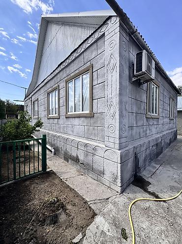 Продажа коттеджей и домов: 5 комнат, 99 м², 5 соток, Бишкек, Собственник — 17