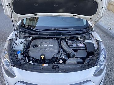 Hyundai: Hyundai i30: 1.6 l | 2013 il Hetçbek — 7