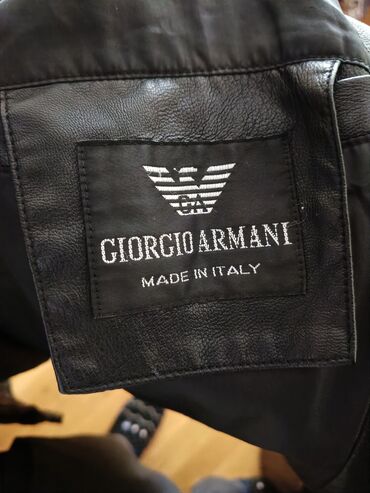 emporio armani saat qiymetleri: Мужская куртка Giorgio Armani, M (EU 38), цвет - Черный