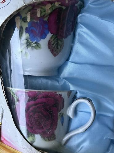 блокс фруктс: Чайный сервис 
Он новый, но упаковка помята — 3