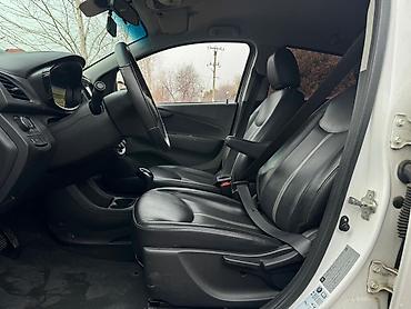 Chevrolet: Chevrolet Spark: 2020 г., 1 л, Вариатор, Бензин, Хэтчбэк — 7